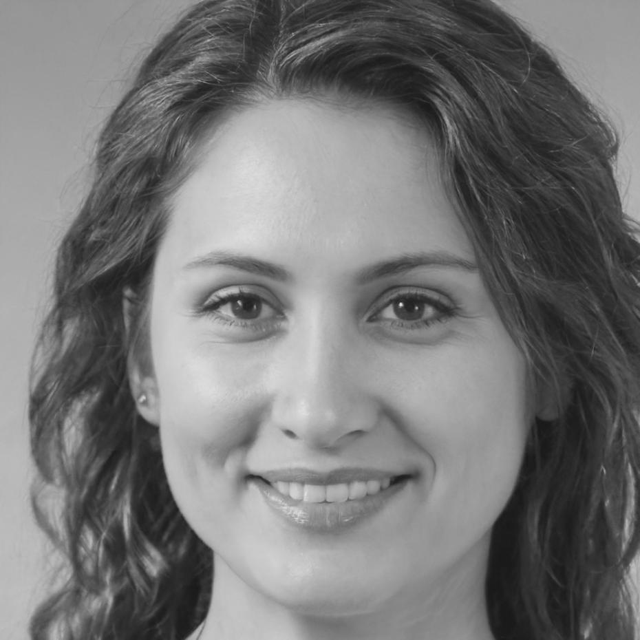 Porträt von Valentina Kröger, SEO-Managerin